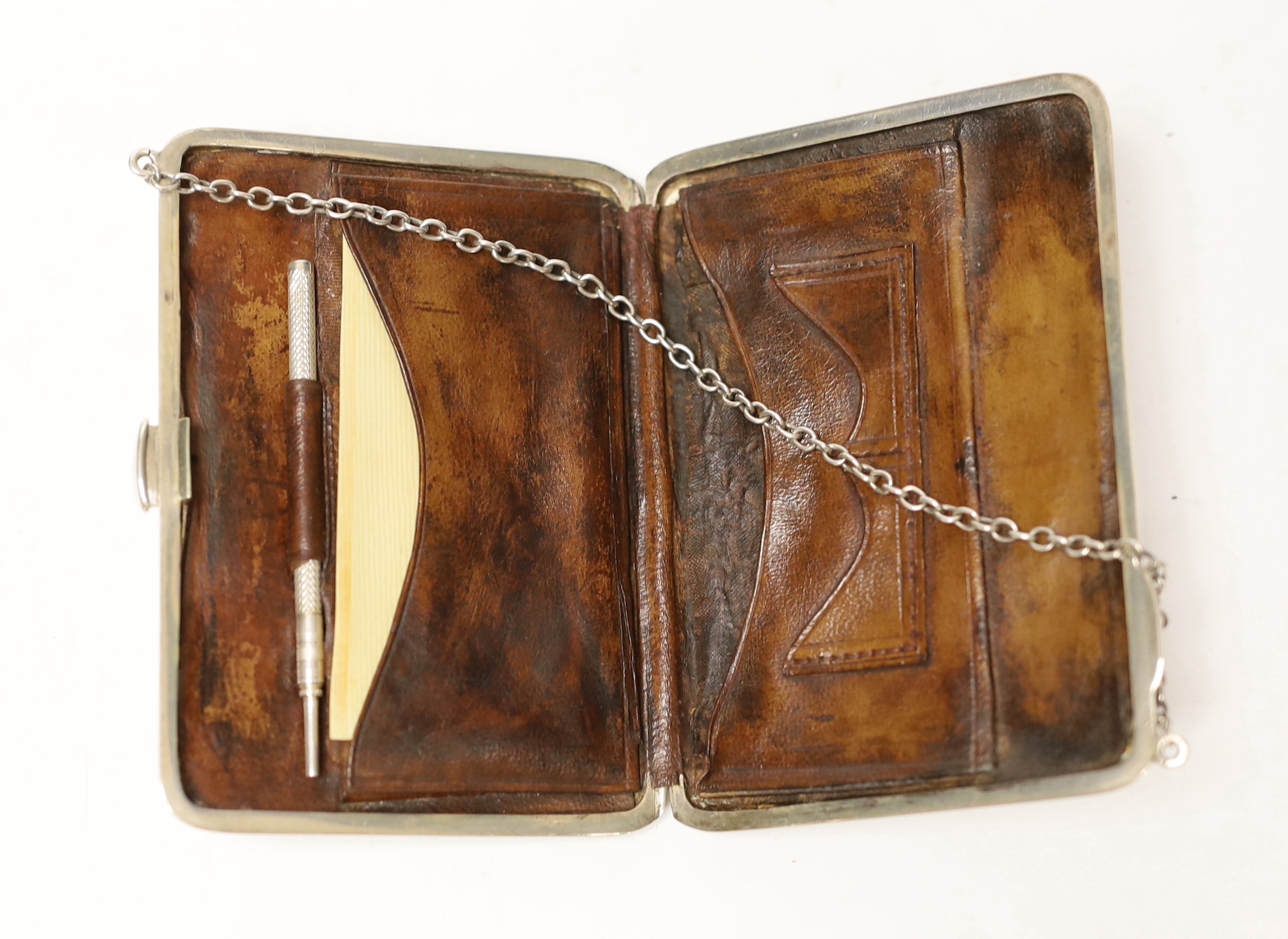 A George V silver card purse, Deakin & Francis, Birmingham, 1916, 10.5cm.